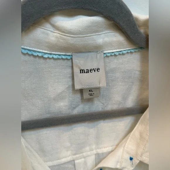 The Bennet Buttondown Shirt by Maeve: Printed Linen Muscle Tank Edition - Picture 5 of 7